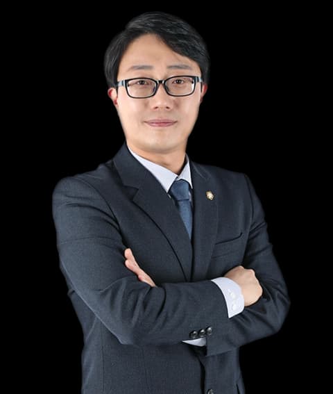 강남기업법무/자문변호사 undefined
